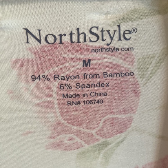 NorthStyle Bamboo Floral Robe - Picture 3 of 5